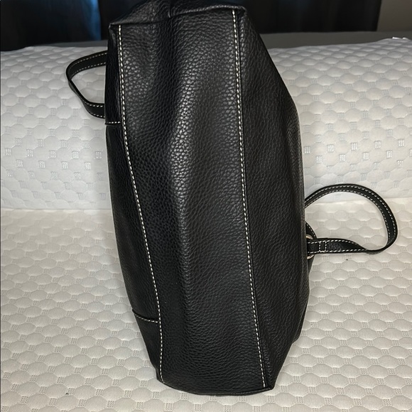 Black Structured Shoulder Bag with Silver Hardware - Picture 4 of 9